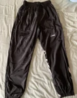 Pantalon de jogging Corteiz à gros logo Noir